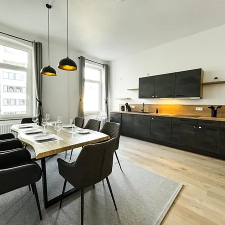 Stobbe I Zentral I Parkplatz I Kingsize I 116qm 아파트 *